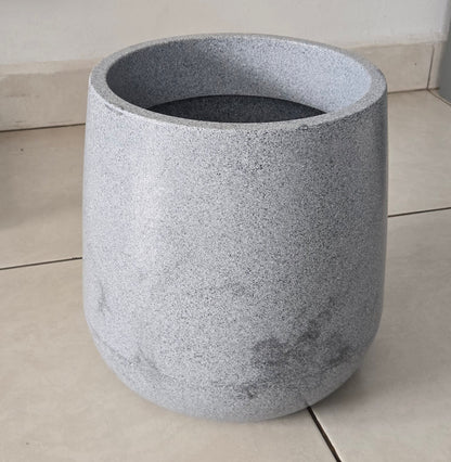 Maceta Chica Moderna y Resistente Cono Invertido 29cm